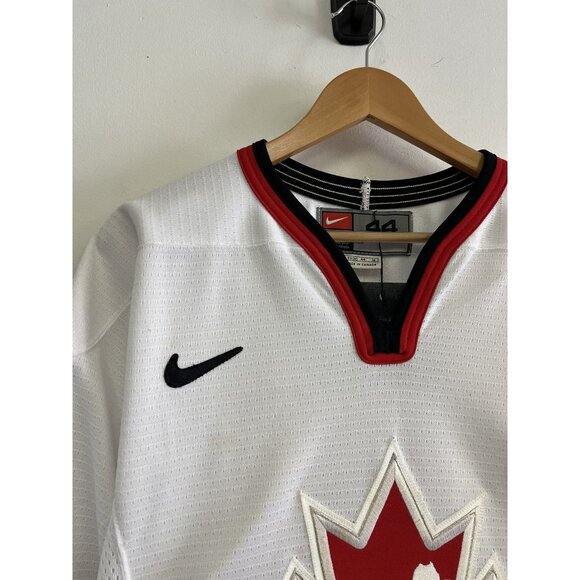 2002 Nike Canada Olympic Jersey - Picture 2 of 8